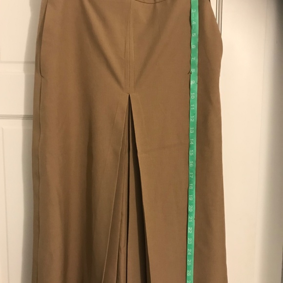 Banana Republic Tan Skirt size 4 - Picture 3 of 5